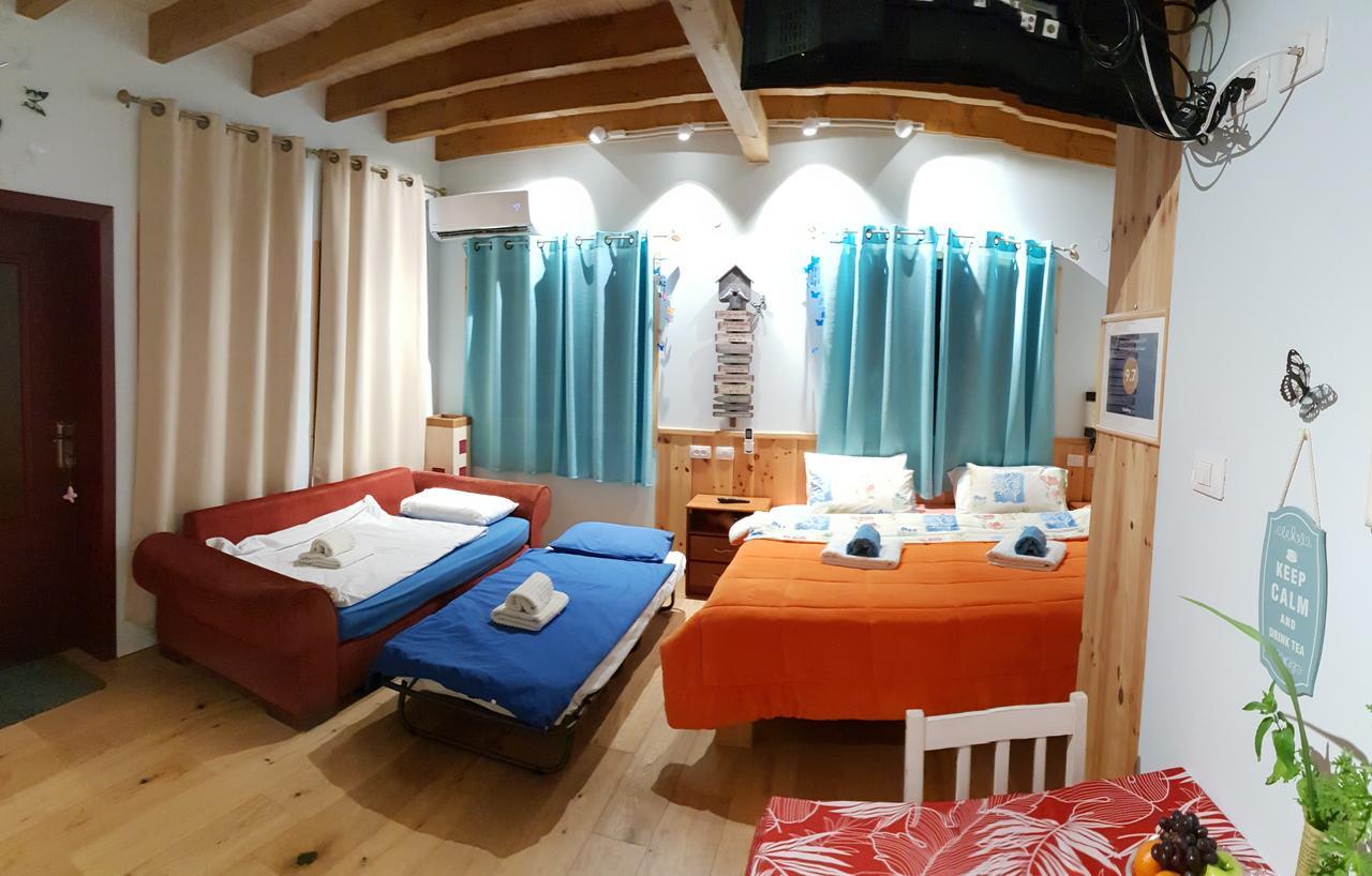Reshafim The Butterflies Wood Houseヴィラ エクステリア 写真
